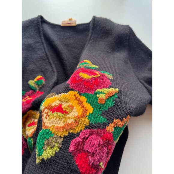 Vintage 90's SUSAN BRISTOL Black Knit Chenille Floral Cardigan, Size M - Picture 7 of 11